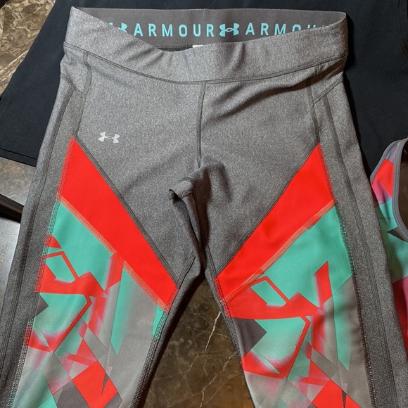 NWOT Under Armour 3 piece workout set- size large compression 7/8 length spandex - Picture 3 of 16